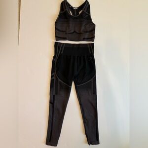 Gym Shark Black and Gray Activewear Set